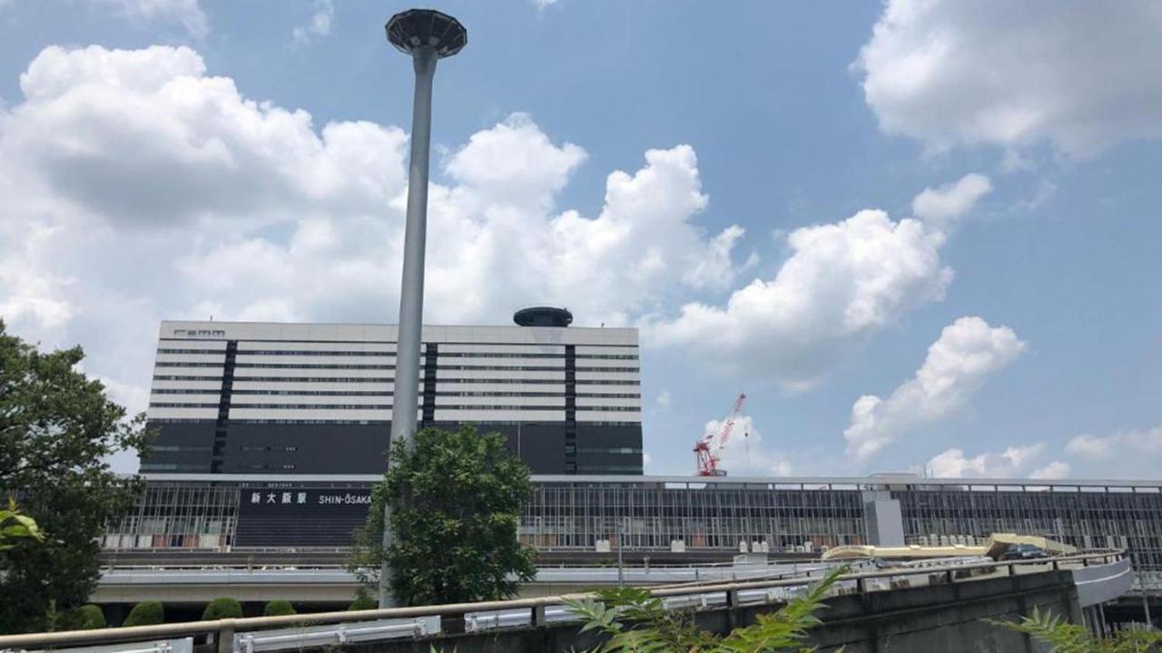 Toyoko Inn Shin-Osaka Chuo-Guchi Shinkan Экстерьер фото
