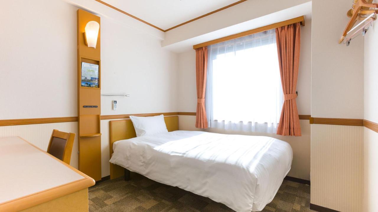 Toyoko Inn Shin-Osaka Chuo-Guchi Shinkan Экстерьер фото